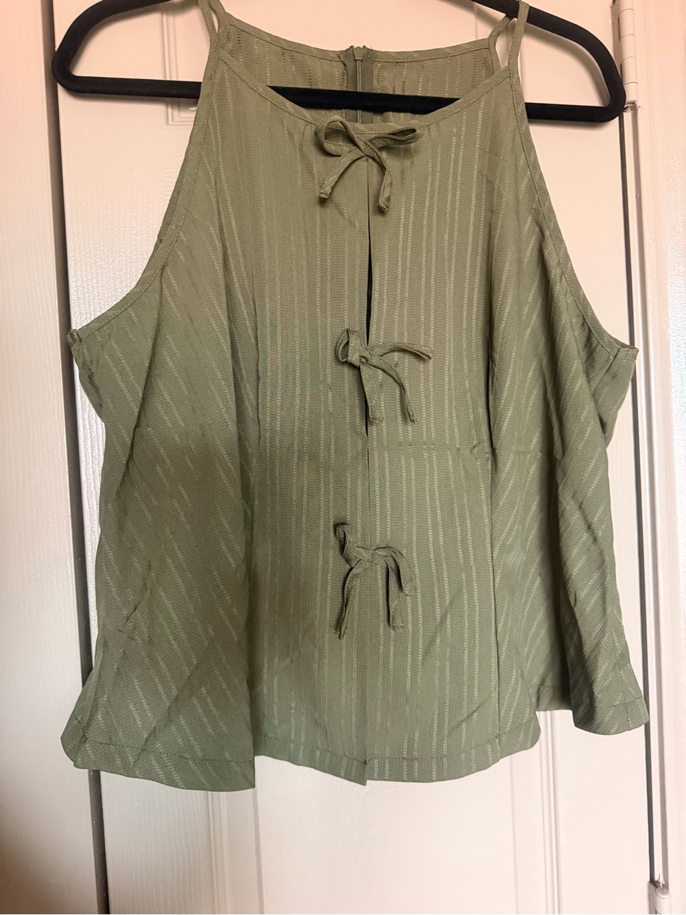 New!!-Women's Olive Green Tie-Front Sleeveless Top